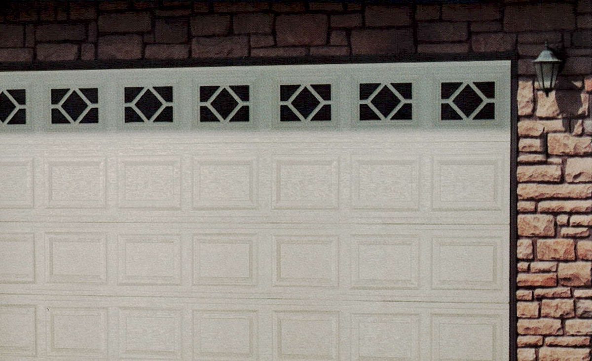 doorLink 3610 garage door in Desert Tan with Waterton windows